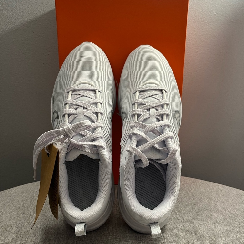 Nike Downshifter 12 White Silver Running Women’s Shoe Size 7.5 DD9294-100 - Picture 9 of 11
